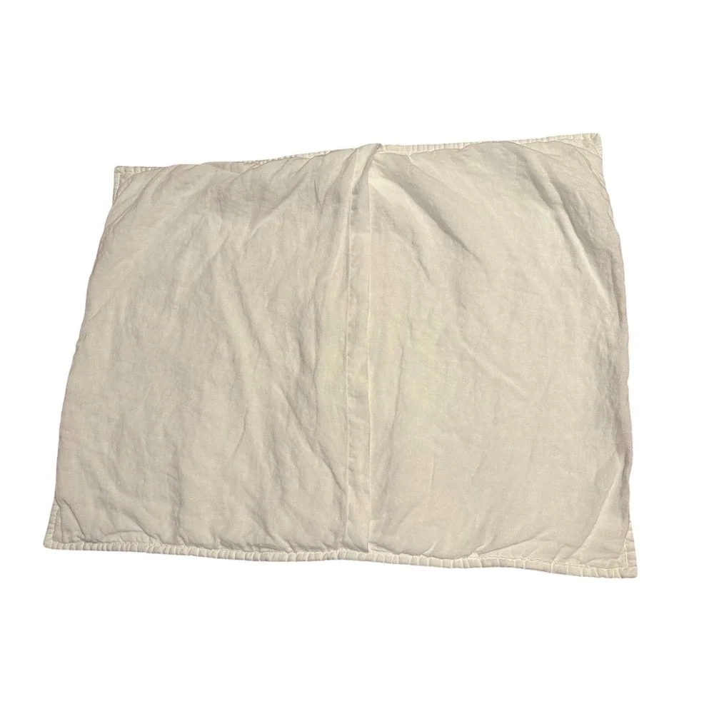 Pottery Barn White Quilted Pillow Shams Standard Set of 2 Floral Medallion Linen